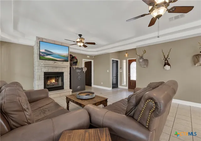 Photo 3 of Single family home for sale at 581 Lorne Rd, Canyon Lake, TX 78133 | MLS# 622171 | Listing updated on 2026-10-05