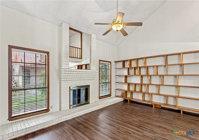 Photo 3 of Townhouse for sale at 101 Maplewood Dr #7, Victoria, TX 77901 | MLS# 622186 | Listing updated on 2026-08-10