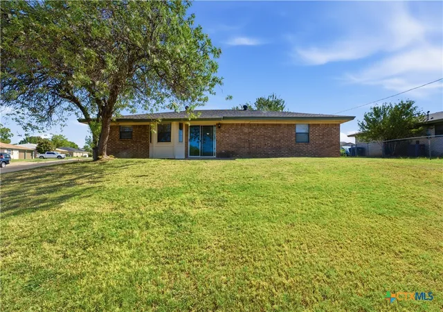 Photo 3 of Sale Pending at 1017 Jackie Jo Ln, Copperas Cove, TX 76522 | MLS# 621900 | Listing updated on 2026-10-05