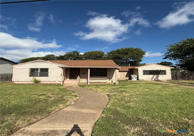 Photo 1 of Single family home for sale at 1911 N 10th Street, Killeen, TX 76541 | MLS# 622200 | Listing updated on 2026-08-10