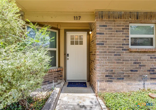 Photo 1 of Single family home for sale at 5608 Cougar Dr #117, Austin, TX 78745 | MLS# 619990 | Listing updated on 2026-08-24