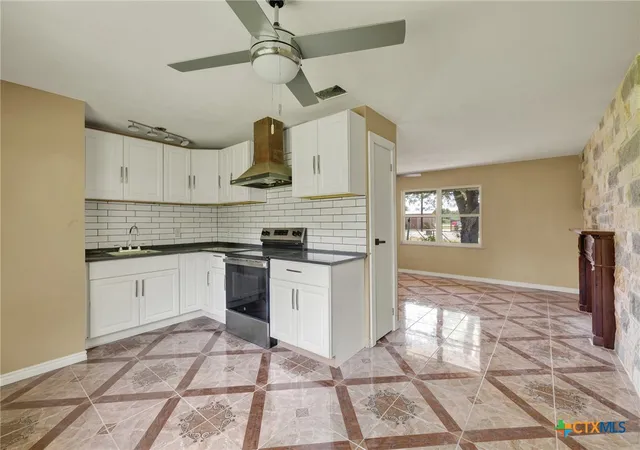 Photo 3 of Single family home for sale at 440 Rusch Ln, New Braunfels, TX 78132 | MLS# 622243 | Listing updated on 2026-08-11