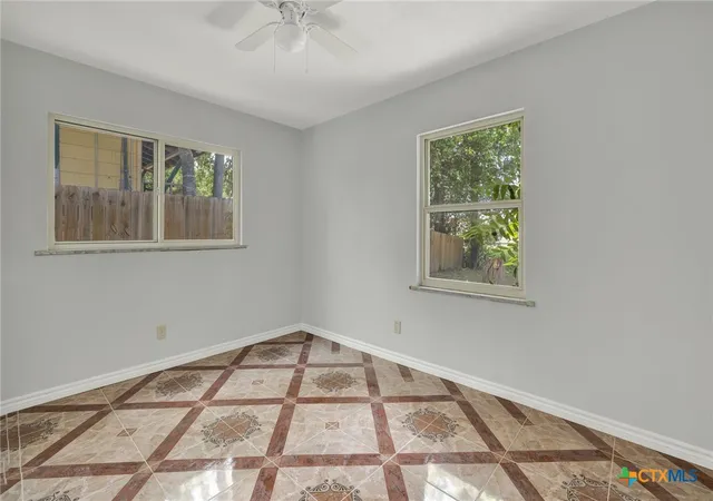 Photo 4 of Single family home for sale at 440 Rusch Ln, New Braunfels, TX 78132 | MLS# 622243 | Listing updated on 2026-08-11