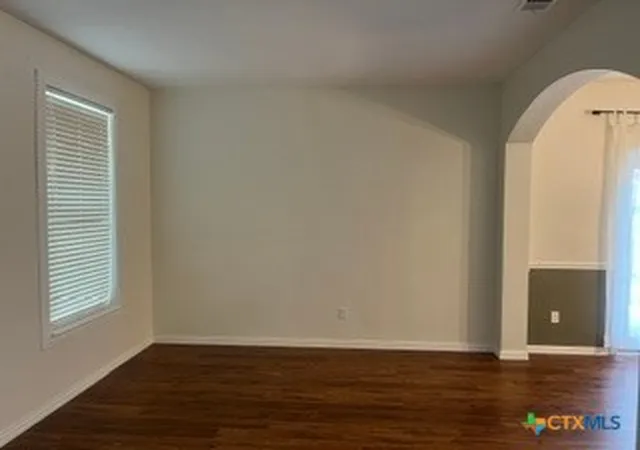 Photo 4 of Single family home for sale at 405 Arapaho Dr, Harker Heights, TX 76548 | MLS# 621880 | Listing updated on 2026-08-11