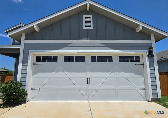 Photo 2 of Single family home for sale at 124 Edward R Gaytan St, San Marcos, TX 78666 | MLS# 622277 | Listing updated on 2026-09-08