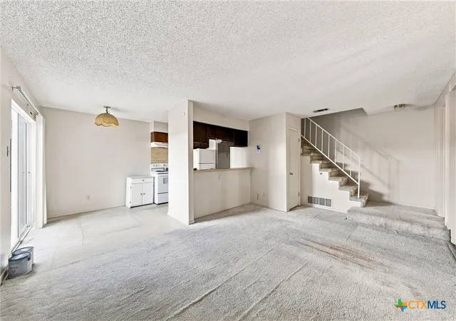 Photo 2 of House for sale at 1306 Covey Ln, Killeen, TX 76542 | MLS# 622311 | Listing updated on 2026-08-11