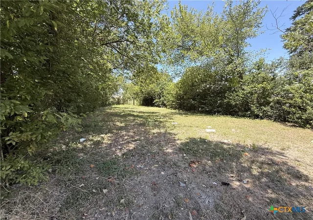 Photo 4 of Land for sale at 1020 S 10th Street, Temple, TX 76504 | MLS# 622302 | Listing updated on 2026-08-19