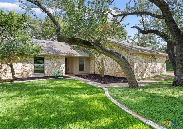 Photo 1 of Townhouse for sale at 1910 Old Ml Rd #1, Salado, TX 76571 | MLS# 622336 | Listing updated on 2026-09-03