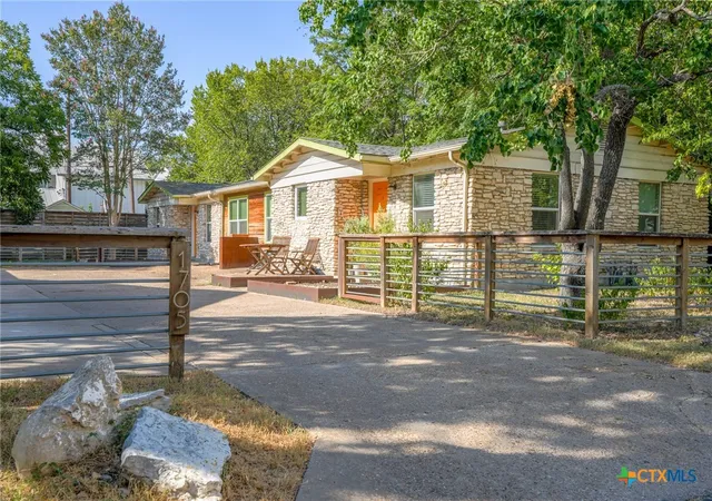 Photo 3 of Condo for sale at 1705 E 14th Street #B, Austin, TX 78702 | MLS# 619613 | Listing updated on 2026-10-05