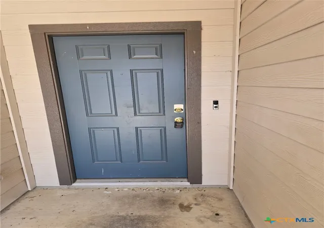 Photo 2 of Single family home for sale at 759 Monarch Dr, Seguin, TX 78155 | MLS# 622437 | Listing updated on 2026-08-12