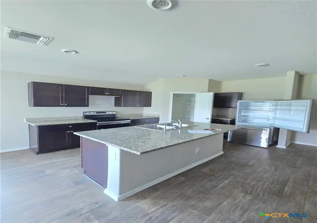 Photo 4 of Sale Pending at 759 Monarch Dr, Seguin, TX 78155 | MLS# 622437 | Listing updated on 2026-10-05