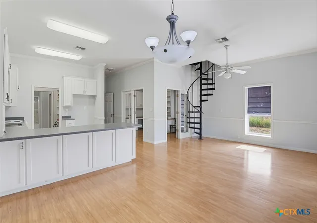 Photo 4 of Sale Pending at 1025 Link Rd, Seguin, TX 78155 | MLS# 622435 | Listing updated on 2026-09-26
