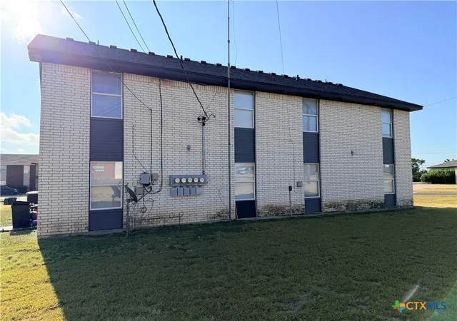 Listing Photo 2 - Condo for sale in building located at 1501 Benttree Dr, Killeen, TX 76543