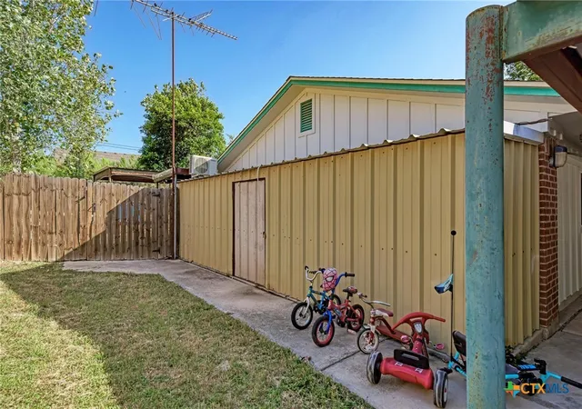 Photo 39 of Single family home for sale at 1407 W Ave C, Lampasas, TX 76550 | MLS# 622312 | Listing updated on 2026-08-19