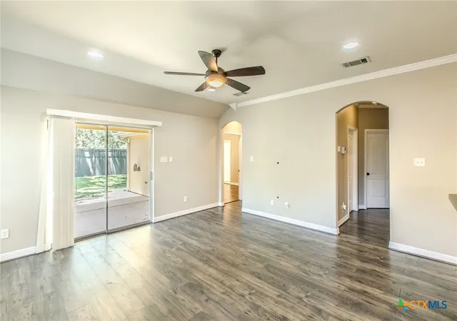 Photo 3 of Single family home for sale at 1302 N Wall St, Belton, TX 76513 | MLS# 621378 | Listing updated on 2026-10-06