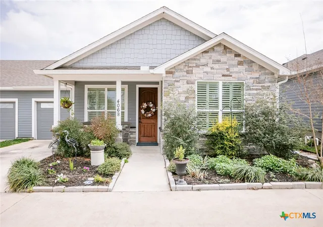 Photo 1 of Single family home for sale at 406 W Crestwood Dr #B, Victoria, TX 77901 | MLS# 622563 | Listing updated on 2026-08-13