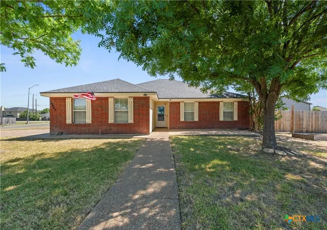Photo 1 of Single family home for sale at 10805 Snow Pea Dr, Waco, TX 76708 | MLS# 622595 | Listing updated on 2026-08-13