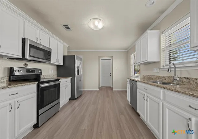 Photo 3 of Single family home for sale at 10805 Snow Pea Dr, Waco, TX 76708 | MLS# 622595 | Listing updated on 2026-10-03