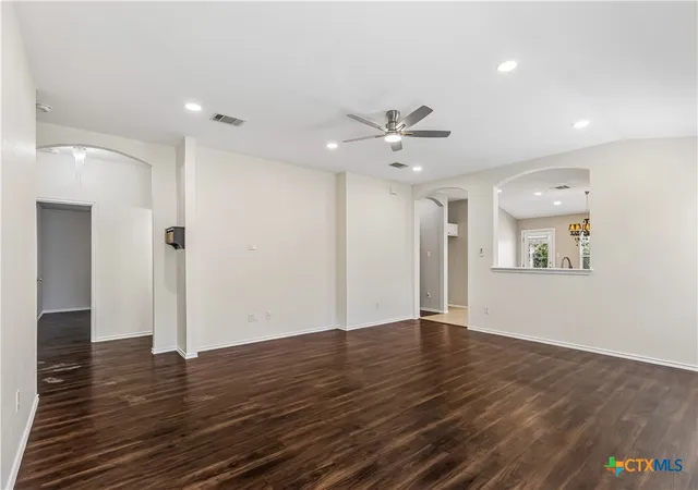 Photo 3 of Single family home for sale at 505 Washington Sq Dr, Leander, TX 78641 | MLS# 622599 | Listing updated on 2026-08-20
