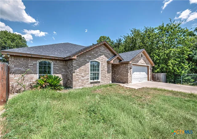 Photo 2 of Single family home for sale at 4428 Sherwood Dr, Belton, TX 76513 | MLS# 622603 | Listing updated on 2026-09-10