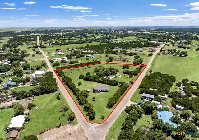 Photo 2 of Sale Pending at 844 Flintrock Dr, Copperas Cove, TX 76522 | MLS# 621911 | Listing updated on 2026-09-04