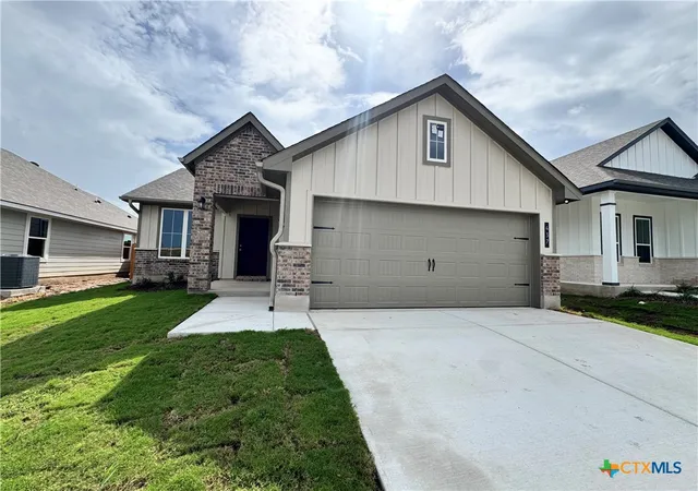 Photo 3 of Sale Pending at 437 Presley Dr, Killeen, TX 76542 | MLS# 622630 | Listing updated on 2026-08-24