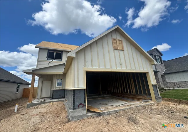 Photo 3 of Sale Pending at 425 Presley Dr, Killeen, TX 76542 | MLS# 622640 | Listing updated on 2026-08-17