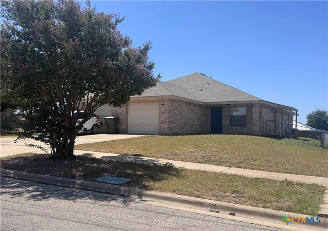Photo 2 of Multi family home for sale at 2600 Edgefield St, Killeen, TX 76549 | MLS# 622573 | Listing updated on 2026-08-21