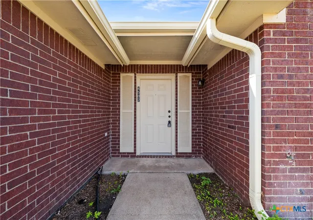 Photo 2 of Single family home for sale at 4502 Glennwood Dr, Killeen, TX 76542 | MLS# 622658 | Listing updated on 2026-08-14