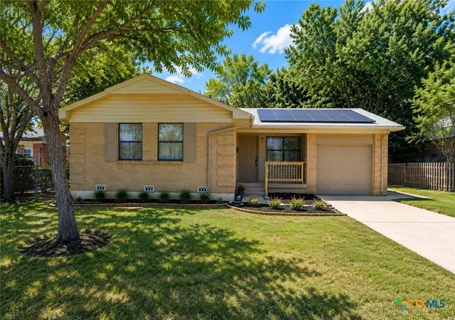 Photo 1 of Single family home for sale at 1005 Pine Dr, Killeen, TX 76543 | MLS# 622667 | Listing updated on 2026-08-19