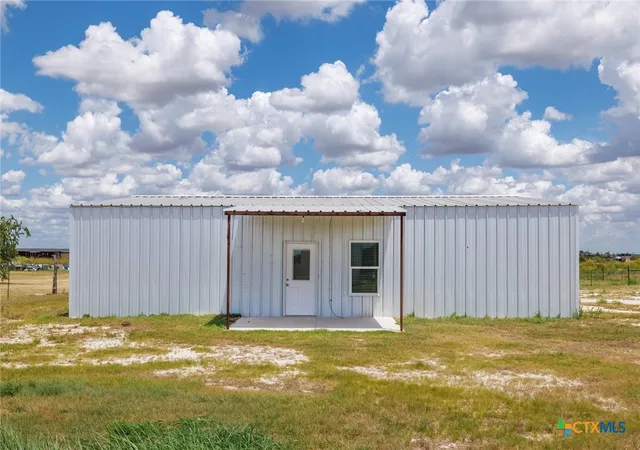 Photo 1 of Single family home for sale at 171 Daniel Dr, Bertram, TX 78605 | MLS# 622450 | Listing updated on 2026-10-02