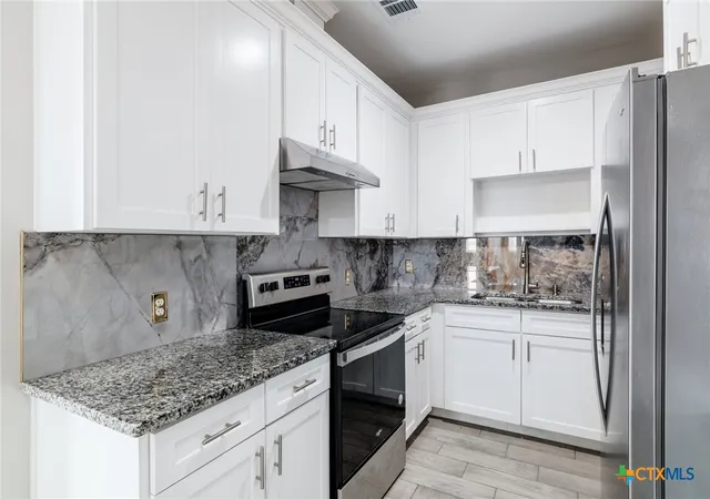 Photo 4 of Single family home for sale at 171 Daniel Dr, Bertram, TX 78605 | MLS# 622450 | Listing updated on 2026-10-02