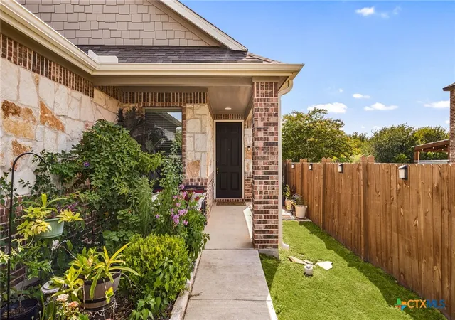 Photo 2 of Single family home for sale at 449 Conchillos Dr, Georgetown, TX 78626 | MLS# 621096 | Listing updated on 2026-08-19