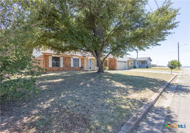 Photo 3 of Single family home for sale at 1504 W 6th Street, Mc Gregor, TX 76657 | MLS# 622556 | Listing updated on 2026-08-14