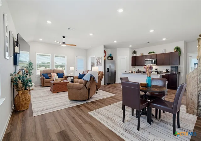 Photo 3 of Single family home for sale at 325 Doss Dr, Rockdale, TX 76567 | MLS# 622678 | Listing updated on 2026-09-03