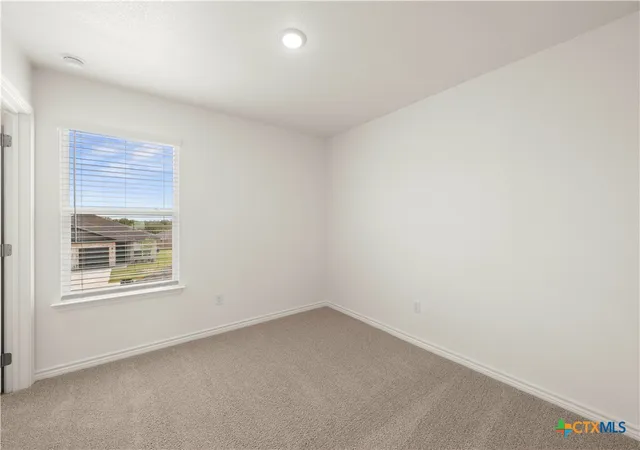 Listing Photo 2 - Condo for sale in building located at 3900 Sugar Hackberry Trl, Killeen, TX 76542 - Unit #