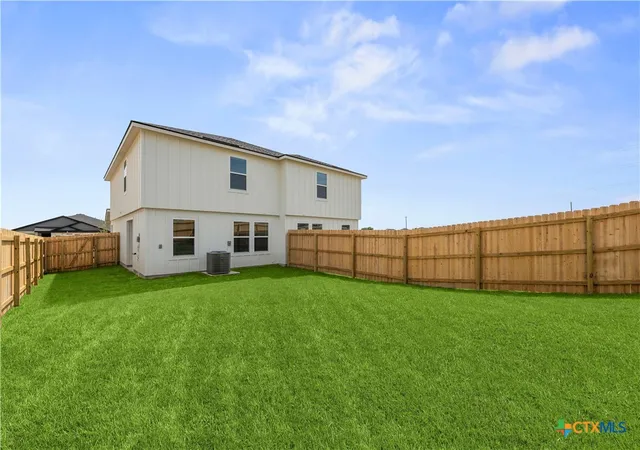 Photo 4 of Sale Pending at 3900 Sugar Hackberry Trl, Killeen, TX 76542 | MLS# 622712 | Listing updated on 2026-08-25
