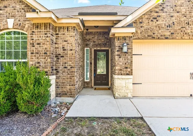 Photo 3 of Single family home for sale at 330 Callalily, New Braunfels, TX 78132 | MLS# 622714 | Listing updated on 2026-08-31