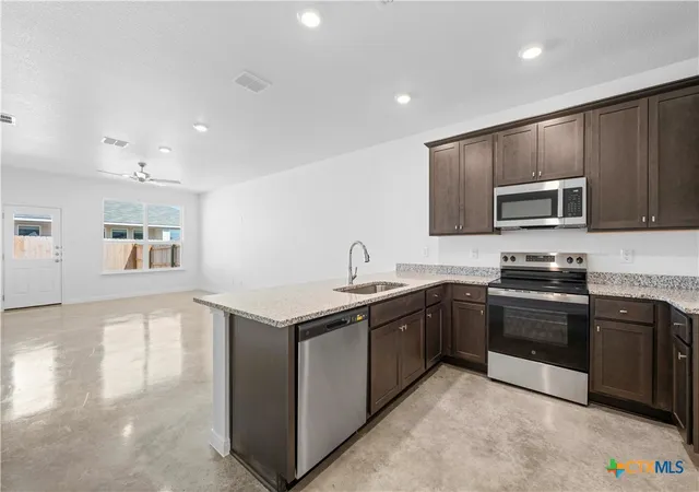 Photo 4 of House for sale at 3800 Sugar Hackberry Trl, Killeen, TX 76542 | MLS# 622730 | Listing updated on 2026-09-02