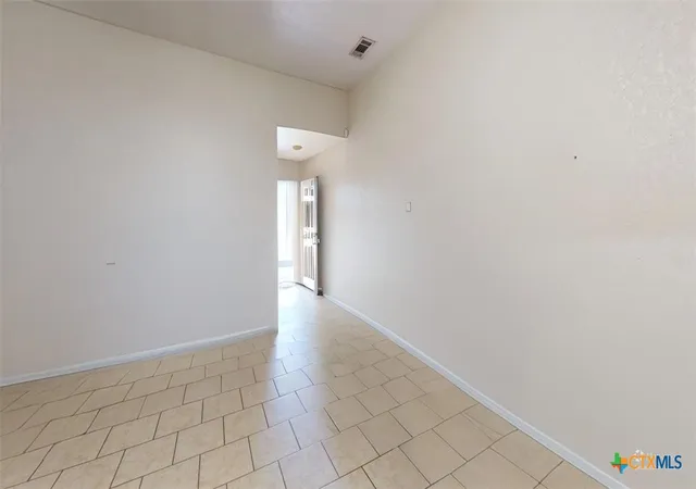 Photo 4 of Single family home for sale at 3302 Southhill Dr, Killeen, TX 76549 | MLS# 622707 | Listing updated on 2026-08-24