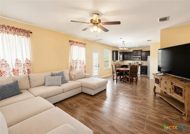 Photo 3 of Single family home for sale at 934 Hobby Rd, Copperas Cove, TX 76522 | MLS# 622390 | Listing updated on 2026-09-13