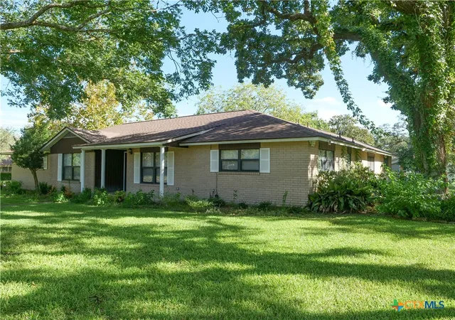 Photo 2 of Single family home for sale at 1209 E Morgan, Cuero, TX 77954 | MLS# 622143 | Listing updated on 2026-08-26