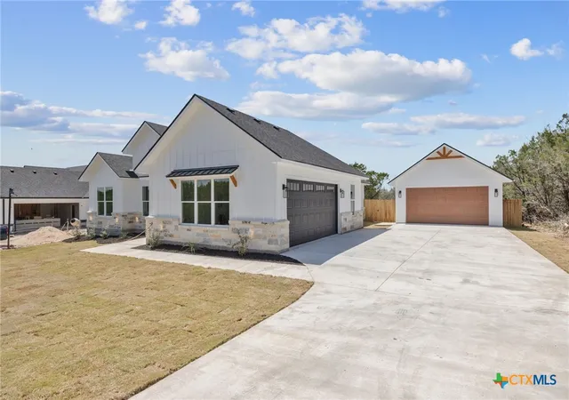 Photo 3 of Sale Pending at 5140 Comanche Dr, Temple, TX 76502 | MLS# 622097 | Listing updated on 2026-09-18