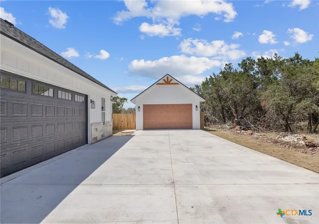 Photo 3 of Sale Pending at 5140 Comanche Dr, Temple, TX 76502 | MLS# 622097 | Listing updated on 2026-09-18