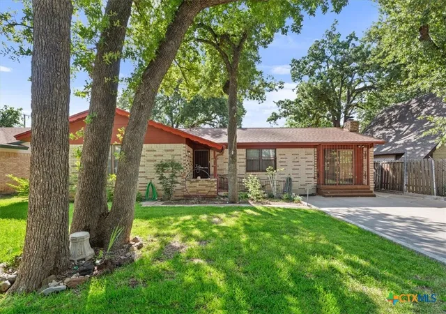 Photo 1 of Single family home for sale at 414 Oak St, Copperas Cove, TX 76522 | MLS# 622755 | Listing updated on 2026-08-15