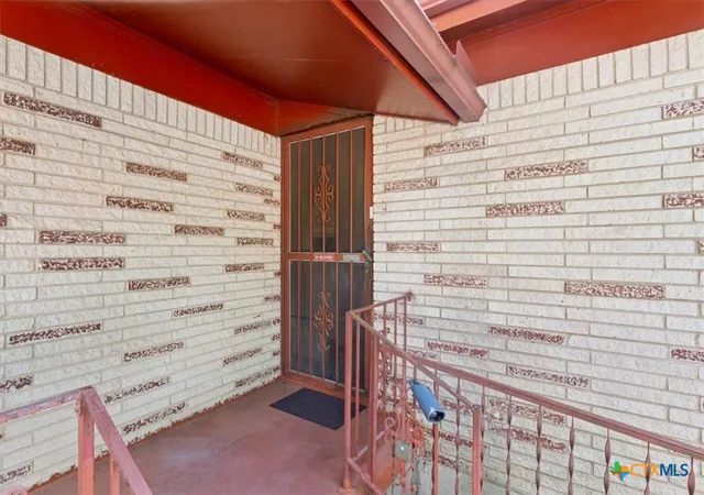 Photo 3 of Single family home for sale at 414 Oak St, Copperas Cove, TX 76522 | MLS# 622755 | Listing updated on 2026-09-21