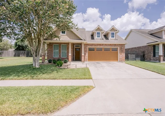 Photo 1 of Single family home for sale at 226 Sirocco Dr, Victoria, TX 77904 | MLS# 622774 | Listing updated on 2026-09-07