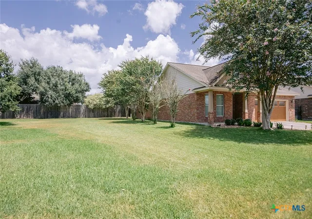 Photo 3 of Single family home for sale at 226 Sirocco Dr, Victoria, TX 77904 | MLS# 622774 | Listing updated on 2026-09-07
