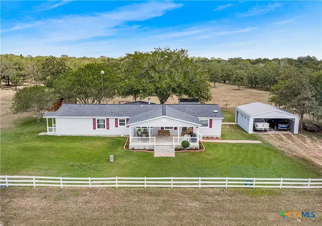 Photo 4 of Sale Pending at 482 Hiller Rd, Cuero, TX 77954 | MLS# 622788 | Listing updated on 2026-10-01