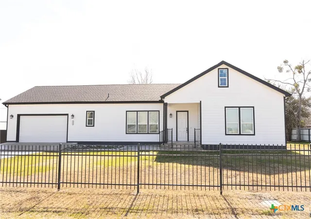 Single family home for sale at 300 Front St, Thorndale, TX 76577 | MLS# 622842